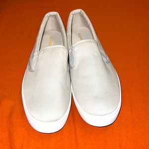 Never worn smoke free home